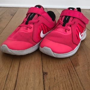 Nike downshifter toddler shoes 10C